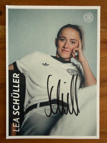 Lea schüller dfb - ·, ·