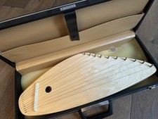 Kinderharfe: Flügelkantele von Lothar Gärtner mit Kasten, Saiten, Stimmschlüssel