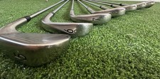 Titleist T300 Eisensatz 5–PW