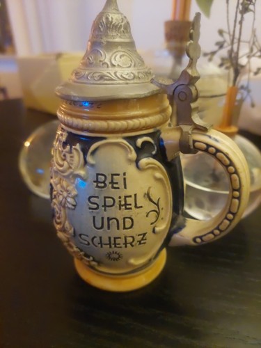 Kleiner bierkrug mit - bierkrug,
