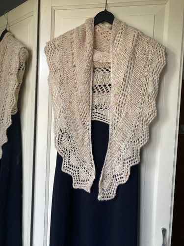 Mittelgroß handgestrickt - mittelgroß,