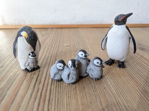 Schleich pinguin fütternd - schleich,