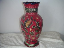 BAY Keramik - Vase - 50/60 er Jahre - rot mit Blumenrelief - Wellenrand H-40 cm 