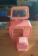 Vintage BARBIE FRISIERKOMMODE MIT HOCKER Matell 1977