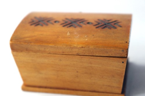 Vintage kleine holztruhe - vintage, um