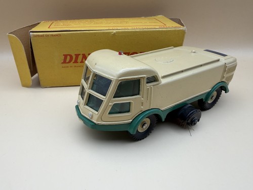 Dinky toys 596 - dinky, nr.