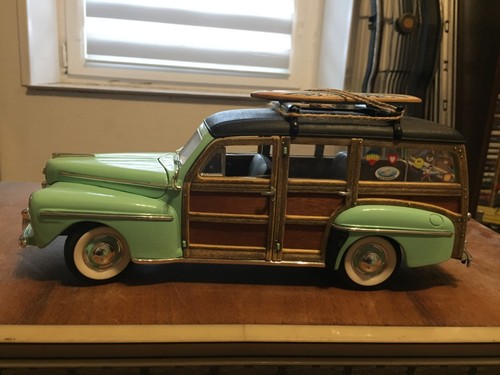 1948 ford woody signature - ford,
