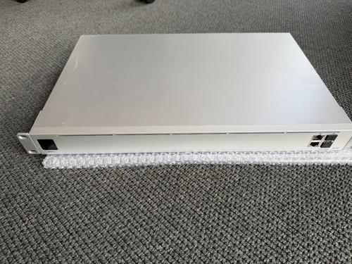 Ubiquiti unifi uxg pro - uxg,