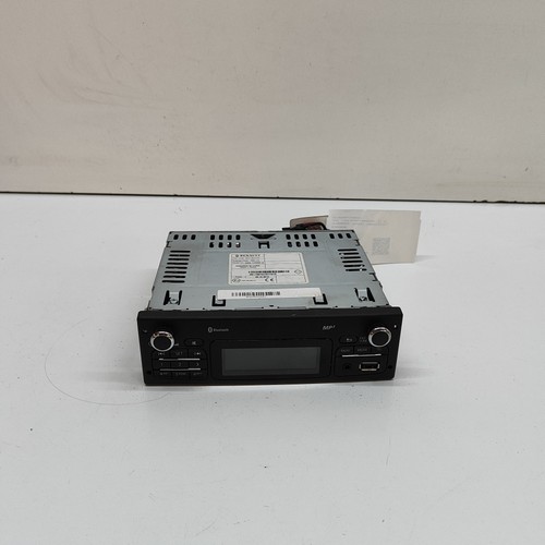 Renault twingo mk2 - music, radio