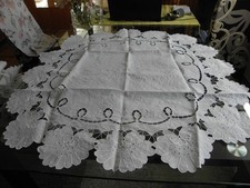 Herrliche runde Tischdeckt