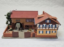 FALLER 190177 H0 BAUERNHOF fertig gebaut SAMMLER VINTAGE DIORAMA FIGUREN 