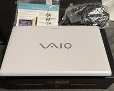 Sony VAIO SVE1713S1EW 17,3 Zoll Core I5 6GB RAM 750GB HDD Windows 8Laptop Weiß