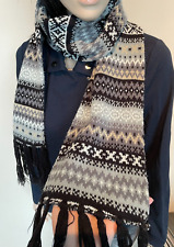 Esprit Norwegermuster Kuschelschal Fransen schwarz grau weiß Weihnachten Winter