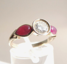 Edler Ring aus 14 Karat 585er Gelbgold mit Diamant & Rubinen