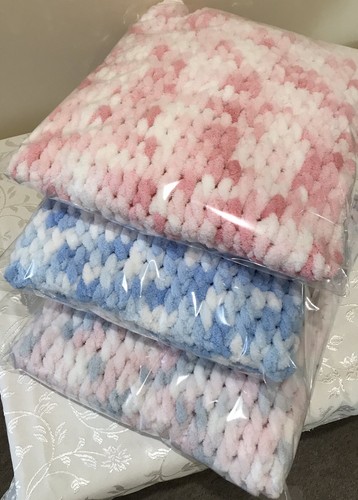 Handgestrickte baby - handgestrickte,