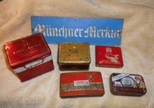 Konvolut Blechdosen u.a. von Zigaretten Blechschild Zeitung Münchner Merkur