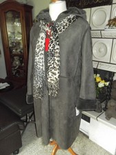 Neuer, warmer dunkelbrauner