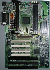 DFI P2XLX REV. B Slot 1 3x