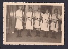 Foto - Soldaten mit Stahlhelm Nachthemd Stubenspiele - 2.WK