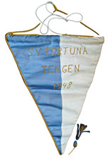 Wimpel Fußball S.V. FORTUNA TENGEN 1948 mit gestickten Autogrammen.