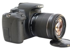 Canon EOS 700D mit EF-S