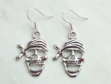 Ohrringe TOTENKOPF Ohrhänger Pirat Schädel Skull Gothic Halloween Ohrschmuck