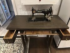 Antike Nähmaschine von G.M