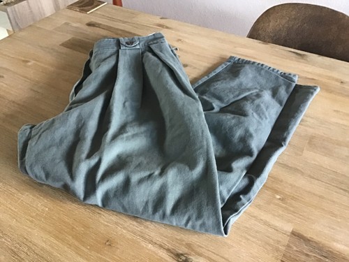 Grau grüne stoffhose - stoffhose, von