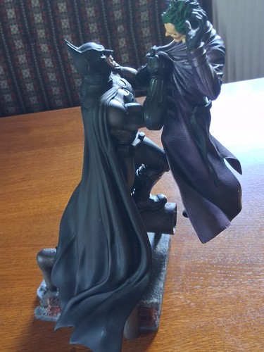 Batman arkham origins comic - arkham, dc
