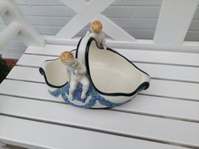 Karlsruher Majolika Henkelschale mit Puttis 