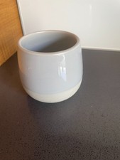 Kleiner Blumentopf von Ikea, Durchmesser oben 6 cm, Höhe 6,5 cm