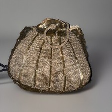 Antike kleine Handtasche mit