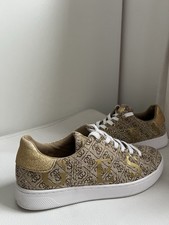Guess Sneaker