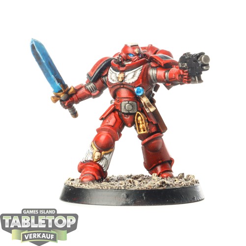 Space marines lieutenant - space,