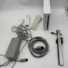 Nintendo Wii Console Bundle