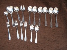 4 Kuchengabeln , 2 Teelöffel