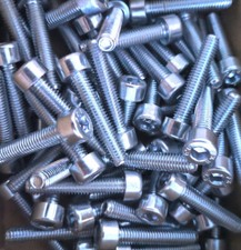 Zylinderschrauben 8.8 verzinkt