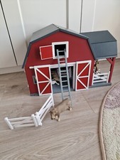 Bauernhof mit Tieren