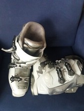 Skischuhe Gr. 4 bzw. 25 - 25,5