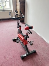 Indoor Cycle / Spinning Bike der Marke Sportstech, Modell SX200
