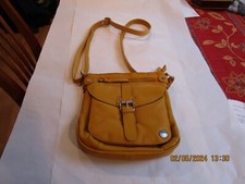 Leder Buck Woman's Crossbody