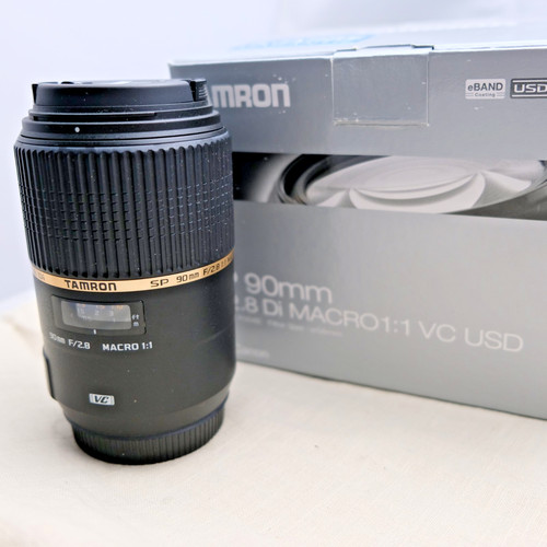 Tamron 2 8 di af - f/2.8,