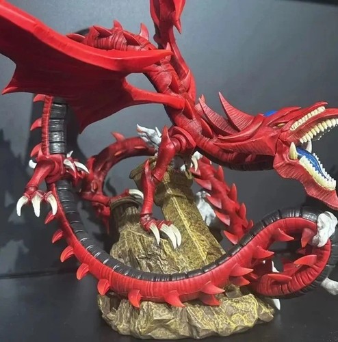 Figur slifer der - slifer,