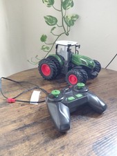 Ferngesteuerter Traktor mit Akku von der Marke: PENGBURO