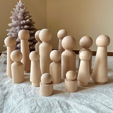 Holzfiguren Familie Set