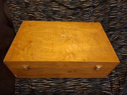 Große 62x38x22cm leere