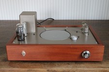 - Alex Ederer Röhren CD-Player auf Playstation Basis - tube CD-player -