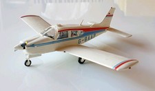 Piper Cherokee Arrow II 1:72 Gebaut 