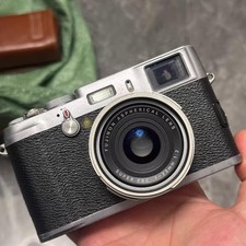 Fujifilm X100 12.3MP APS-C
