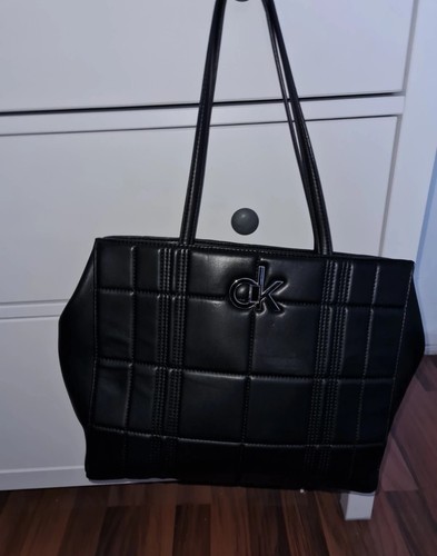 Calvin klein lock shopper - re,